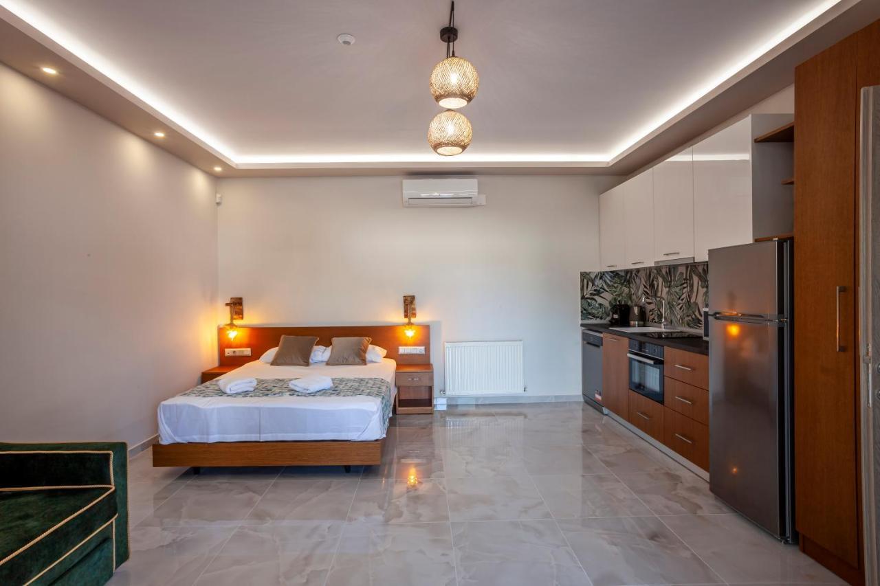 Olia Seaside Residence 120M From The Beach 페프코초리 외부 사진