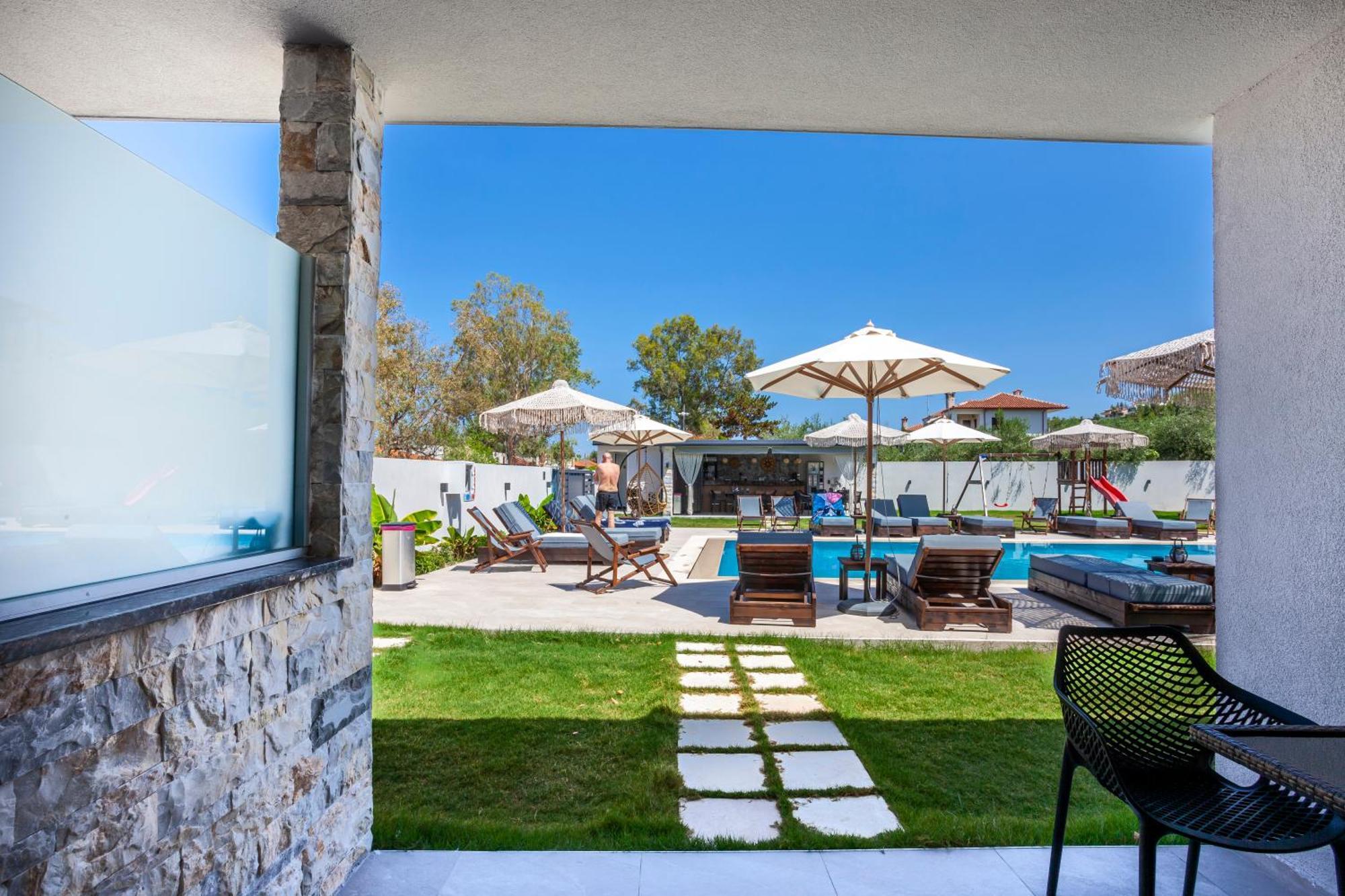 Olia Seaside Residence 120M From The Beach 페프코초리 외부 사진